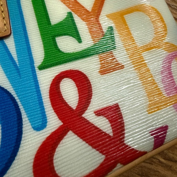 DOONEY & BOURKE RETRO GRAFICA LARGE SLIM WRISTLET - Picture 6 of 14